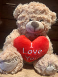 Load image into Gallery viewer, Knuffel "I love you"
